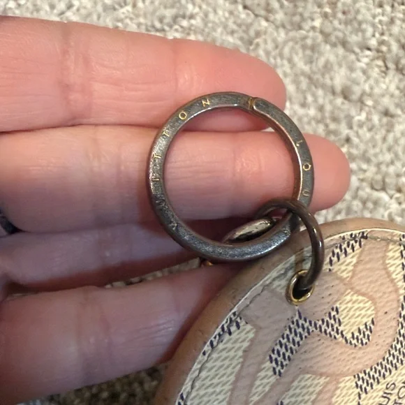 Louis Vuitton Pink and Gold Keychain - Picture 5 of 5